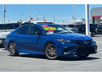 2024 Toyota Camry SE 
