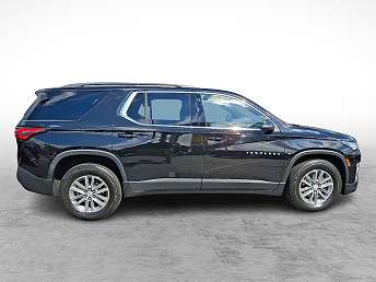 2022 Chevrolet Traverse LT 
