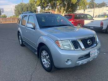 2011 Nissan Pathfinder S 