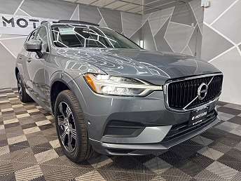 2019 Volvo XC60 T5 Momentum 