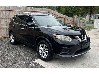 Black Nissan Rogue SV 2014