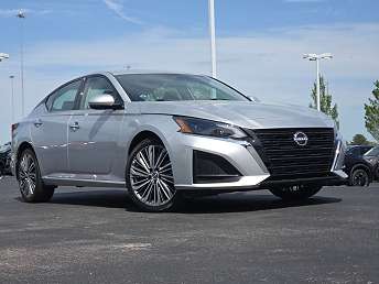2023 Nissan Altima SL 