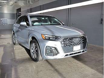 2022 Audi Q5 Premium Plus 