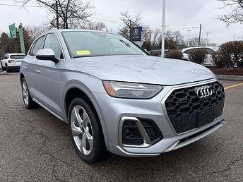 2022 Audi Q5 Premium Plus 