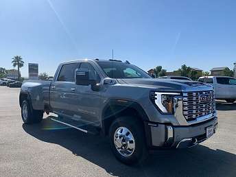 2025 GMC Sierra 3500HD Denali 