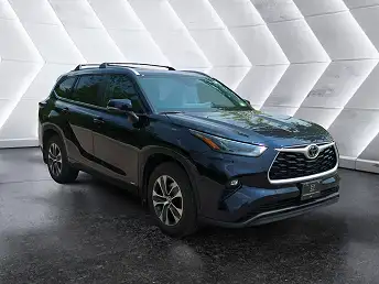 2025 Toyota Highlander XLE