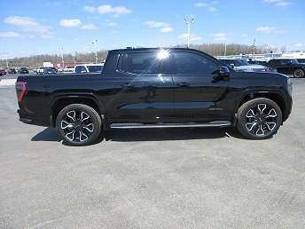 2025 GMC Sierra EV Denali 