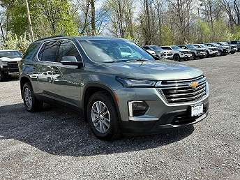 2023 Chevrolet Traverse LT 