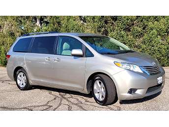 2017 Toyota Sienna LE 