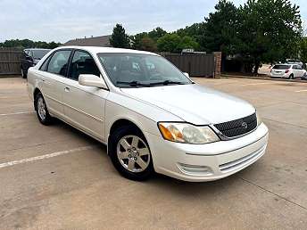 White Toyota Avalon Sedan 2002