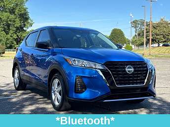 2023 Nissan Kicks S 