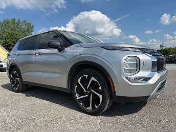 Used 2022 Mitsubishi Outlander SE for Sale Near Me - CARFAX