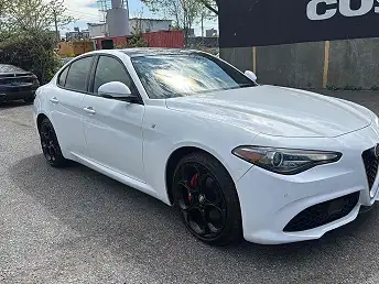 2022 Alfa Romeo Giulia Ti