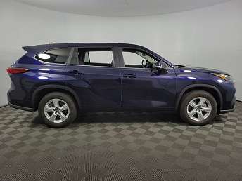 2023 Toyota Highlander LE 