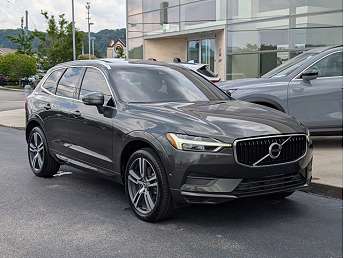 2019 Volvo XC60 T5 Momentum 