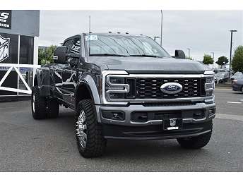 2025 Ford F-450 Platinum 