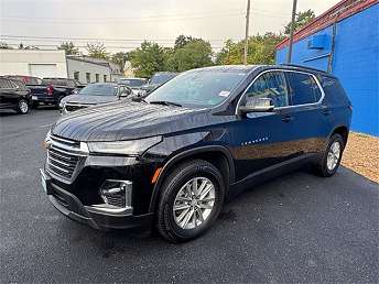 2023 Chevrolet Traverse LT 