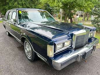 1989 Lincoln Town Car Signature 