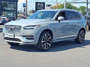 2024 Volvo XC90 B6 Plus 