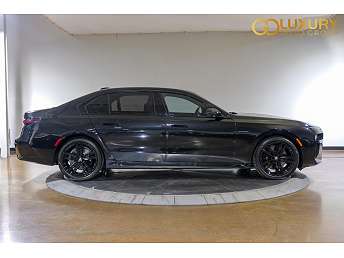 2023 BMW 7 Series 740i 