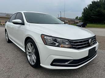 2019 Volkswagen Passat Wolfsburg Edition 