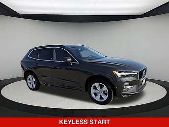 2022 Volvo XC60 B5 Momentum 