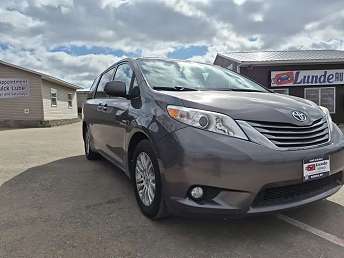 2017 Toyota Sienna XLE 