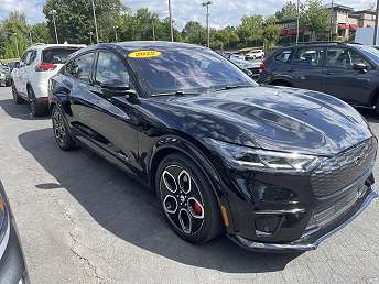 2022 Ford Mustang Mach-E GT 
