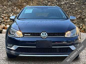 2017 Volkswagen Golf SE 