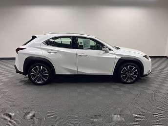 2025 Lexus UX 300h 