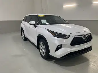 2025 Toyota Highlander LE