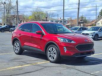 2022 Ford Escape SEL 