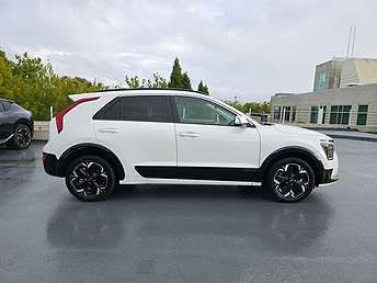 2023 Kia Niro EV Wave 