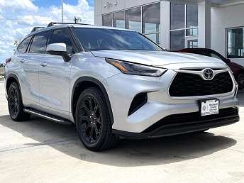 2022 Toyota Highlander L 
