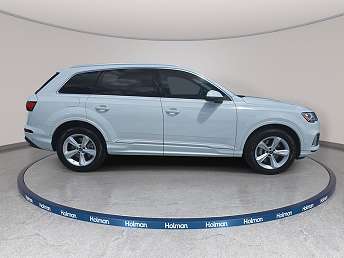 2023 Audi Q7 Premium Plus 
