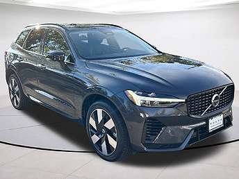 2024 Volvo XC60 T8 Plus 