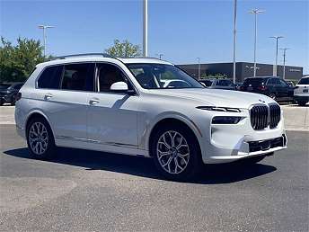 White 2025 BMW X7 SUV
