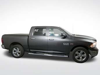 2016 Ram 1500 SLT 