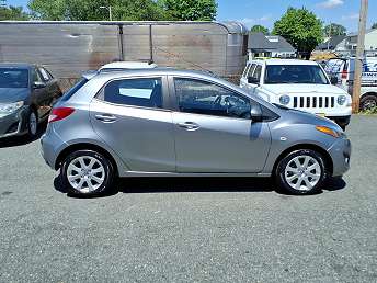 Gray Mazda Mazda2 Hatchback 2014