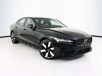 2024 Volvo S60 T8 Plus 