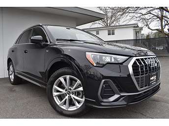 2022 Audi Q3 Premium 
