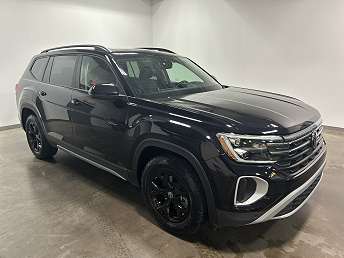 2024 Volkswagen Atlas Peak Edition SE 