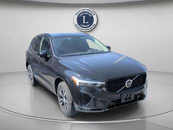 2025 Volvo XC60 B5 Core 