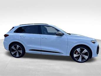 2026 Audi SQ5 Premium Plus 