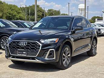 2023 Audi Q5 Premium Plus 
