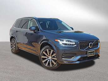 2023 Volvo XC90 B5 Core 