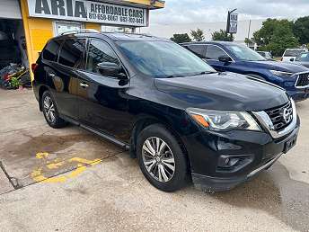 2018 Nissan Pathfinder SV 