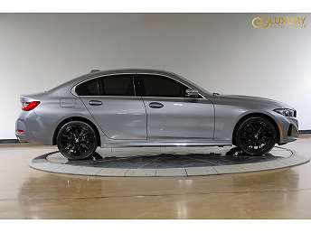 2024 BMW 3 Series 330i 
