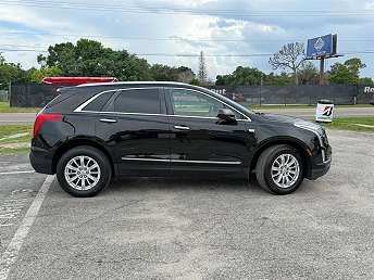 2018 Cadillac XT5 Base 