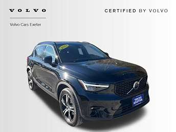 2023 Volvo XC40 B5 Plus 